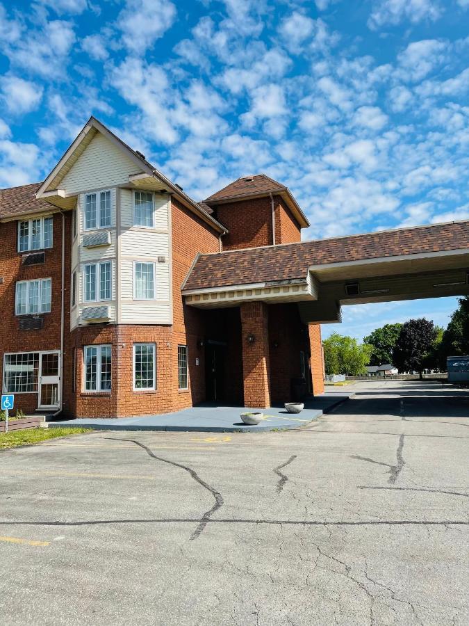 Travelodge By Wyndham Niagara Falls Lundys Lane Eksteriør billede