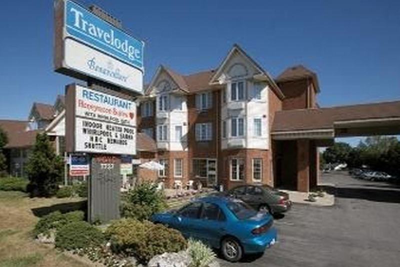Travelodge By Wyndham Niagara Falls Lundys Lane Eksteriør billede