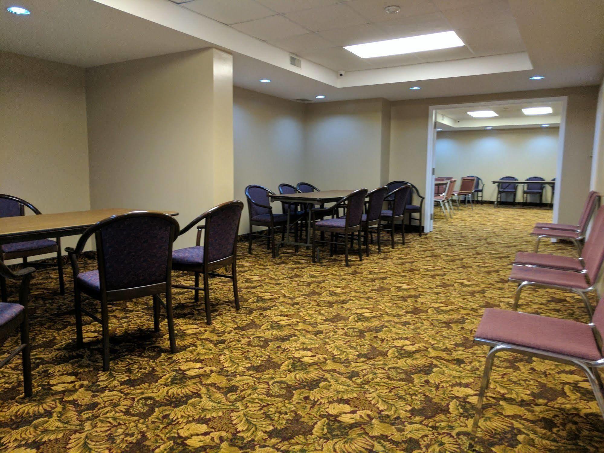 Travelodge By Wyndham Niagara Falls Lundys Lane Eksteriør billede