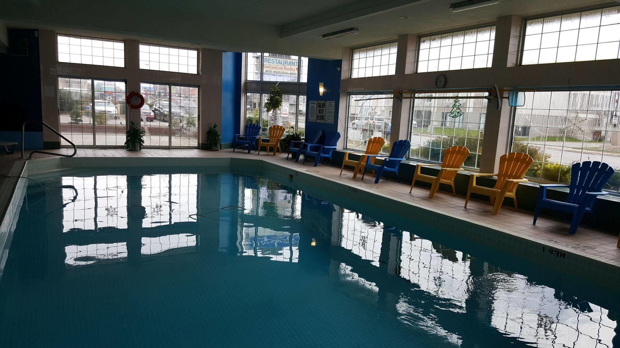 Travelodge By Wyndham Niagara Falls Lundys Lane Eksteriør billede